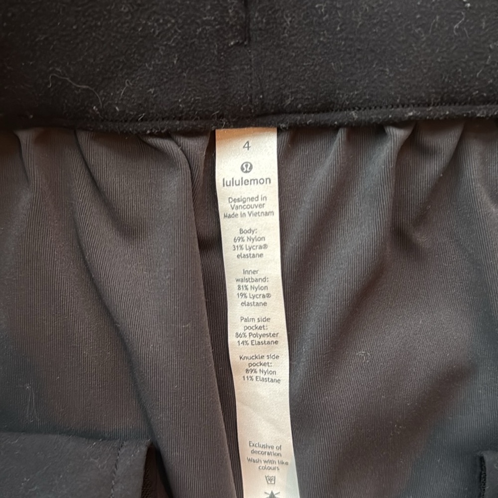 Women’s Lululemon camo pants - Picture 2 of 2